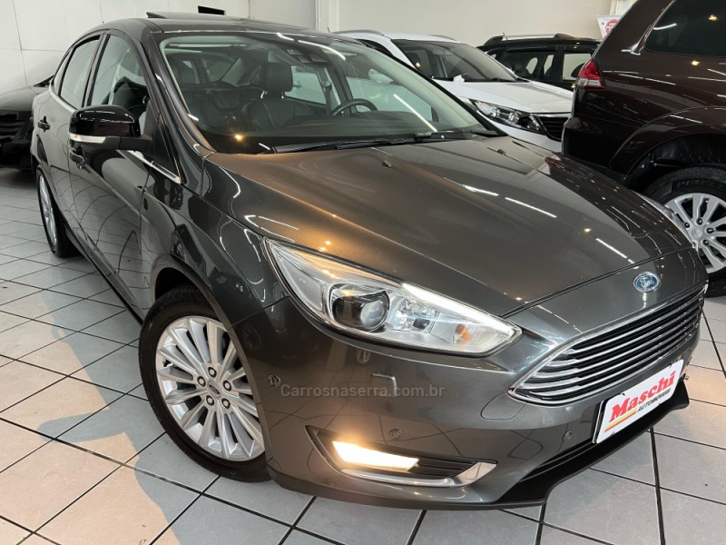 FOCUS 2.0 TITANIUM PLUS FASTBACK 16V FLEX 4P AUTOMÁTICO - 2016 - CAXIAS DO SUL