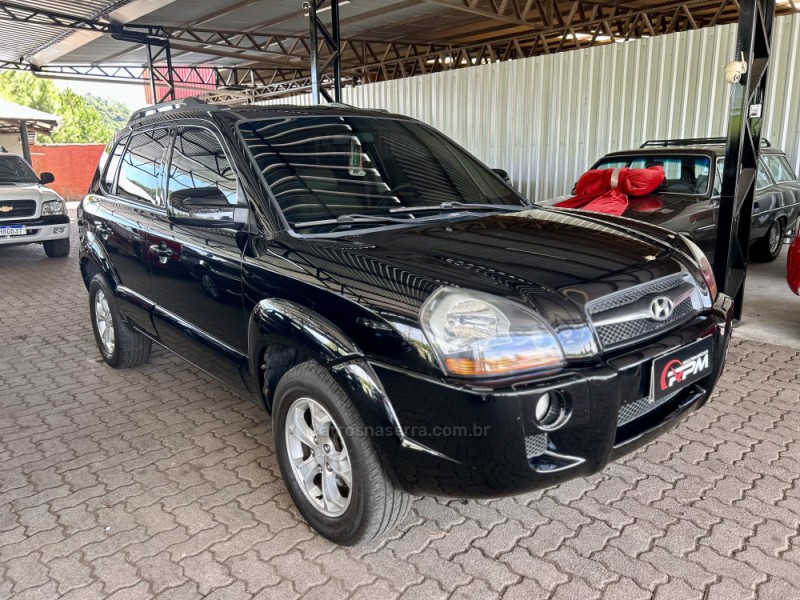 TUCSON 2.0 MPFI GLS 16V 143CV 2WD FLEX 4P AUTOMÁTICO - 2010 - SãO SEBASTIãO DO CAí