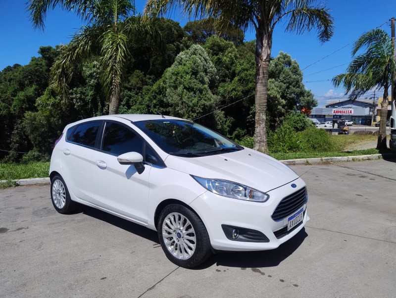 FIESTA 1.6 TITANIUM HATCH 16V FLEX 4P AUTOMÁTICO