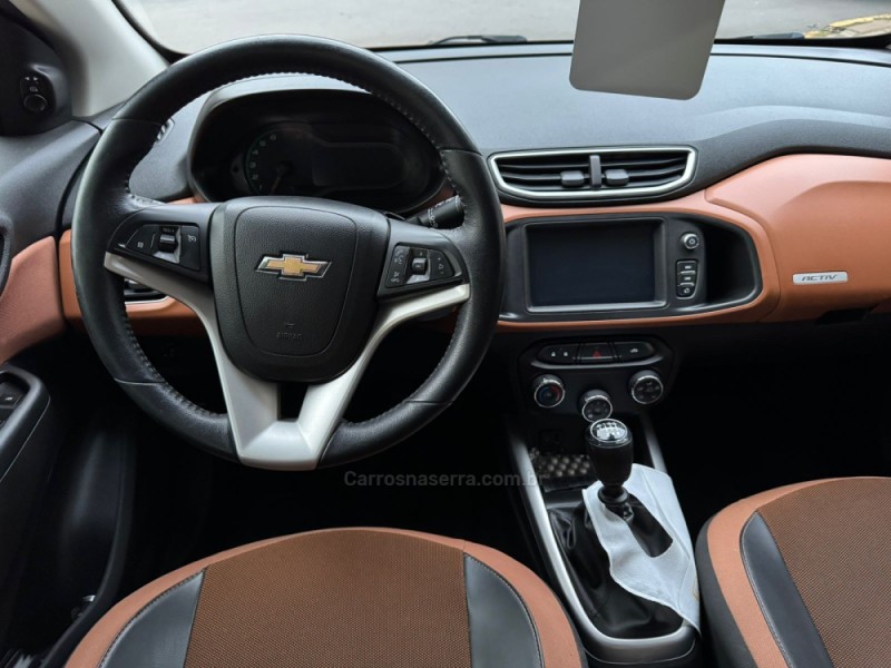 ONIX 1.4 MPFI ACTIV 8V FLEX 4P MANUAL - 2017 - GARIBALDI