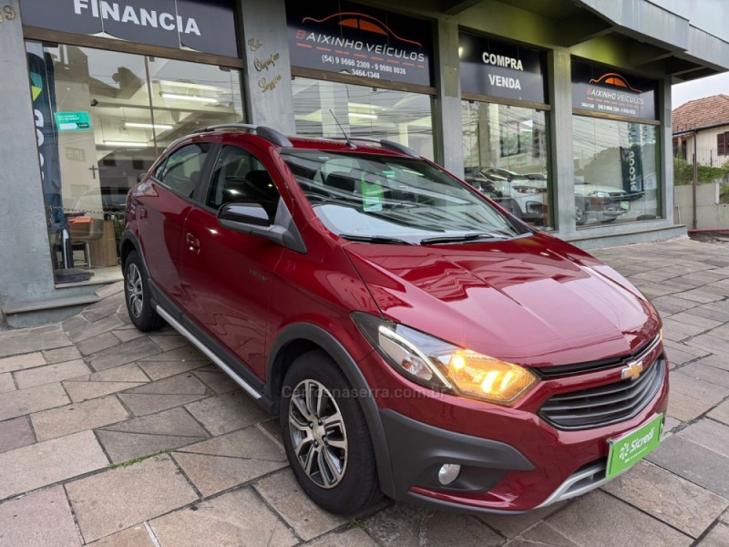 ONIX 1.4 MPFI ACTIV 8V FLEX 4P MANUAL - 2017 - GARIBALDI