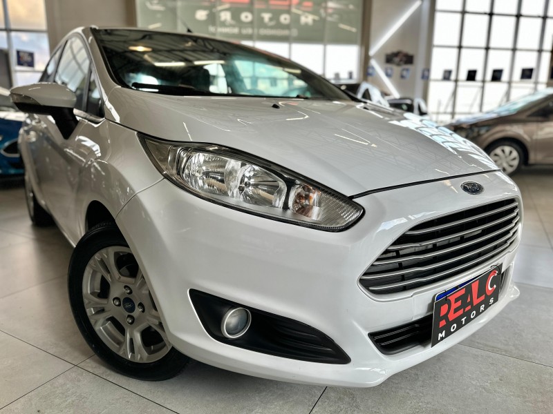 FIESTA 1.6 SE HATCH 16V FLEX 4P AUTOMÁTICO - 2015 - CAXIAS DO SUL