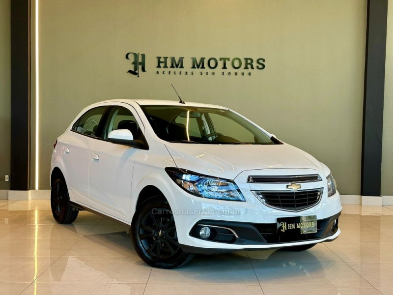 ONIX 1.4 MPFI LTZ 8V FLEX 4P MANUAL - 2014 - CAXIAS DO SUL