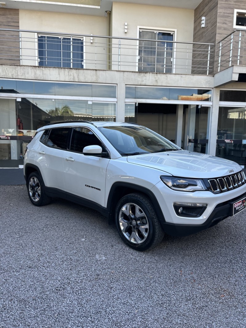 COMPASS 2.0 16V DIESEL LONGITUDE 4X4 AUTOMÁTICO - 2019 - CARAZINHO