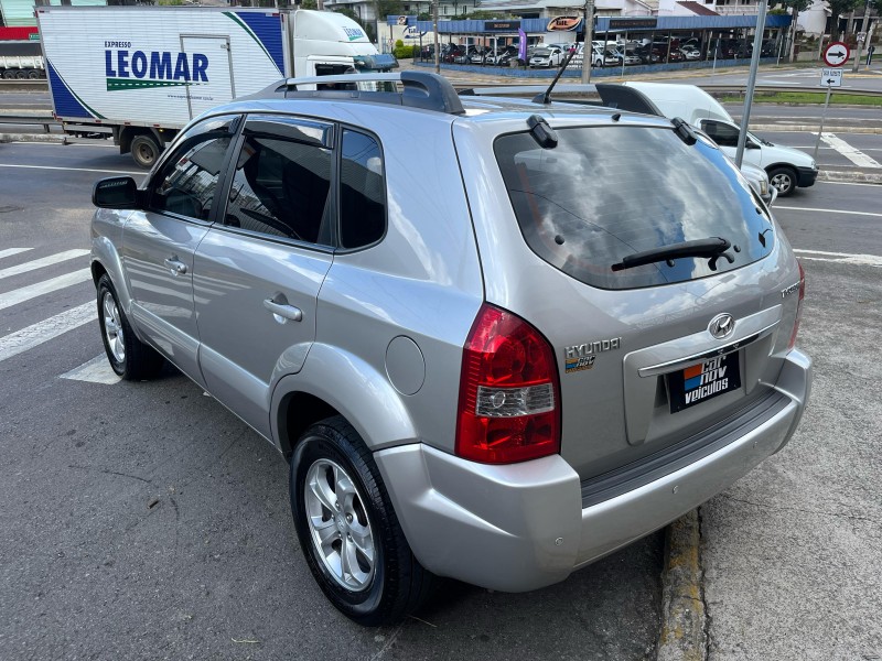 TUCSON 2.0 MPFI GLS 16V 143CV 2WD FLEX 4P AUTOMÁTICO - 2010 - CAXIAS DO SUL