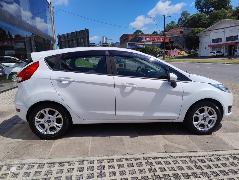 FIESTA 1.5 SE HATCH 16V FLEX 4P MANUAL - 2015 - CAXIAS DO SUL