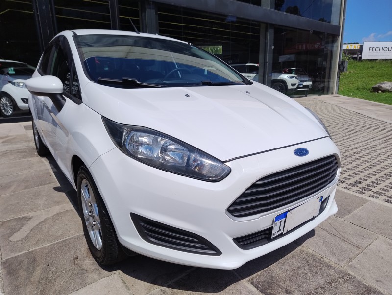 FIESTA 1.5 SE HATCH 16V FLEX 4P MANUAL - 2015 - CAXIAS DO SUL