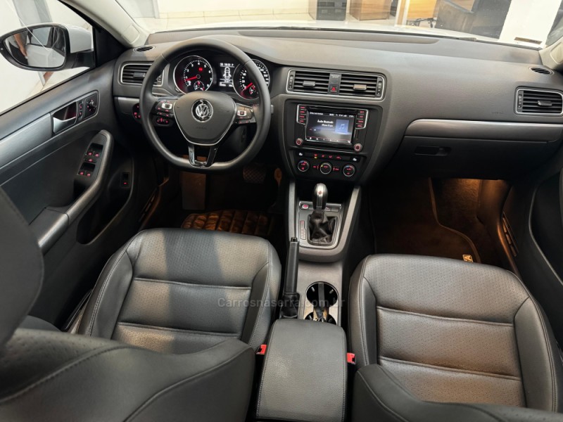 JETTA 1.4 16V TSI FLEX 4P AUTOMÁTICO - 2017 - BOM RETIRO DO SUL