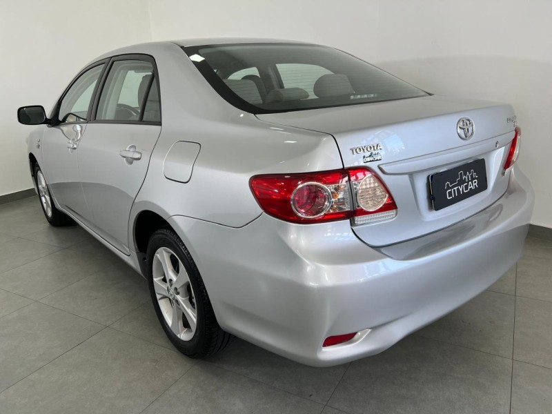 COROLLA 1.8 GLI 16V FLEX 4P AUTOMÁTICO - 2012 - FARROUPILHA