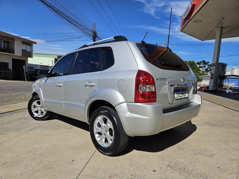 TUCSON 2.0 MPFI GLS 16V 143CV 2WD FLEX 4P AUTOMÁTICO - 2017 - CAXIAS DO SUL