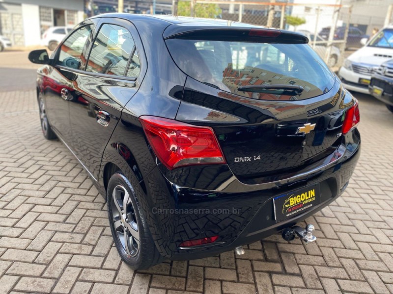 ONIX 1.4 MPFI LTZ 8V FLEX 4P MANUAL - 2018 - BENTO GONçALVES