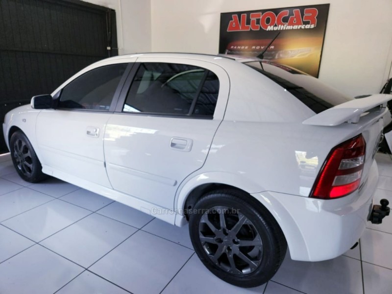 ASTRA 2.0 MPFI ADVANTAGE 8V FLEX 4P MANUAL - 2011 - CAMPO BOM