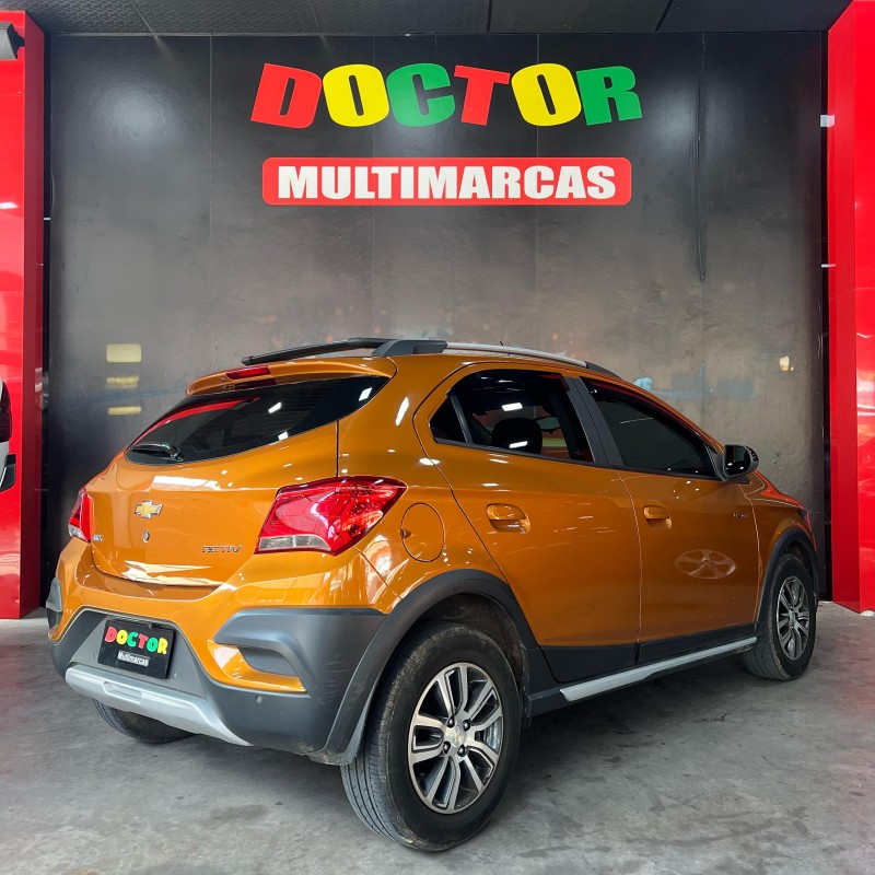 ONIX 1.4 MPFI ACTIV 8V FLEX 4P MANUAL - 2017 - SãO LEOPOLDO