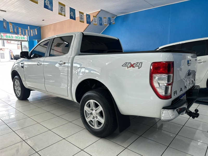 RANGER 3.2 XLT 4X4 CD 20V DIESEL 4P AUTOMÁTICO - 2014 - CAXIAS DO SUL