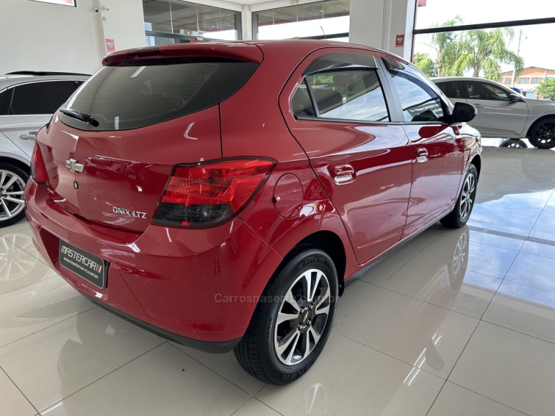ONIX 1.4 MPFI LTZ 8V FLEX 4P MANUAL - 2014 - CHARQUEADAS