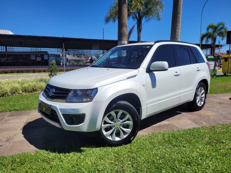 grand vitara 2.0 4x2 16v gasolina 4p manual 2014 carlos barbosa