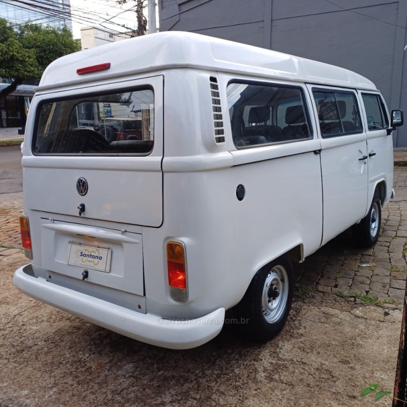 KOMBI 1.4 MI STD LOTAÇÃO 8V FLEX 3P MANUAL - 2014 - PASSO FUNDO