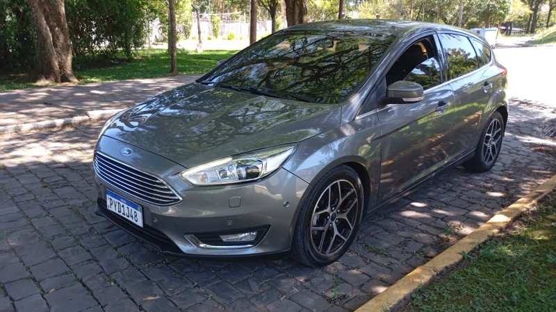 FOCUS 2.0 TITANIUM PLUS FASTBACK 16V FLEX 4P AUTOMÁTICO - 2016 - FARROUPILHA