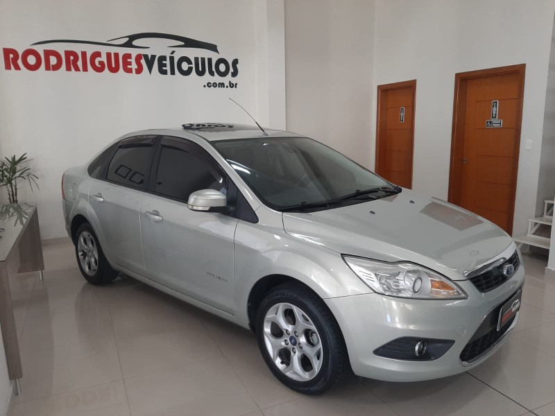 FOCUS 2.0 TITANIUM 16V FLEX 4P AUTOMÁTICO