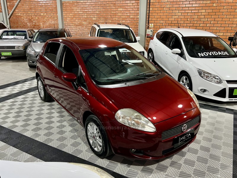 PUNTO 1.4 ATTRACTIVE 8V FLEX 4P MANUAL - 2011 - BENTO GONçALVES