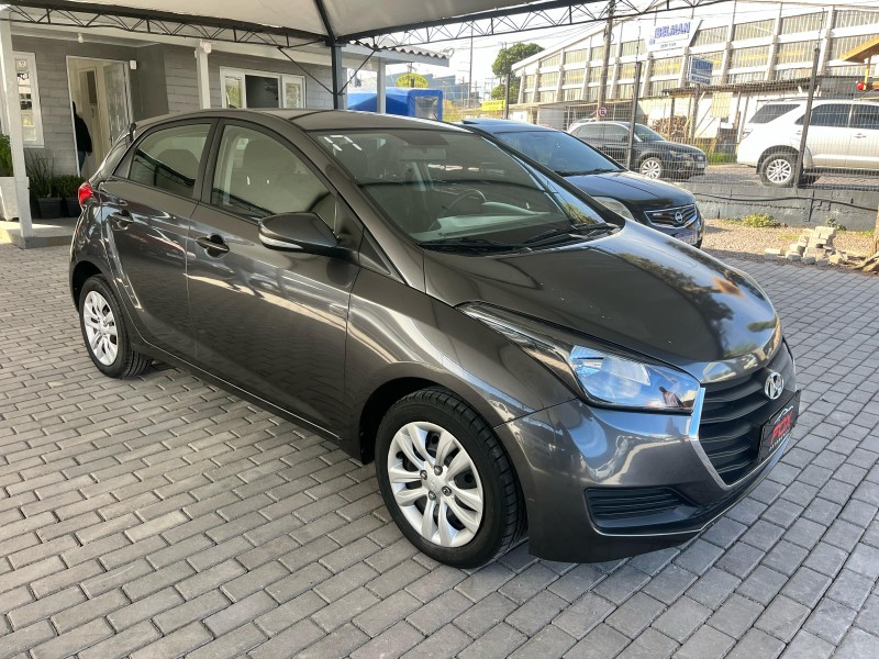 HB20 1.0 COMFORT 12V FLEX 4P MANUAL - 2017 - CAXIAS DO SUL