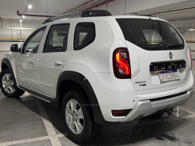 DUSTER 1.6 DYNAMIQUE 4X2 16V FLEX 4P MANUAL - 2016 - CAXIAS DO SUL