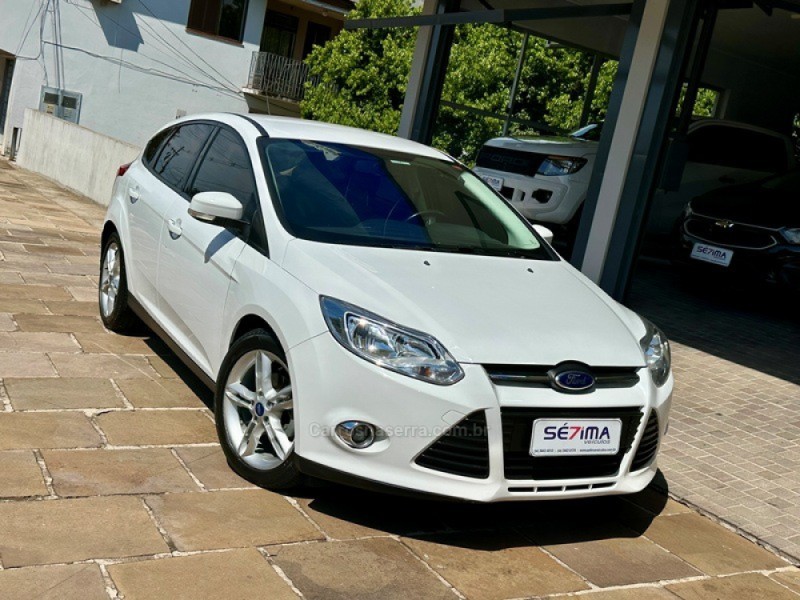 FOCUS 2.0 SE HATCH 16V FLEX 4P AUTO - 2015 - GUAPORé