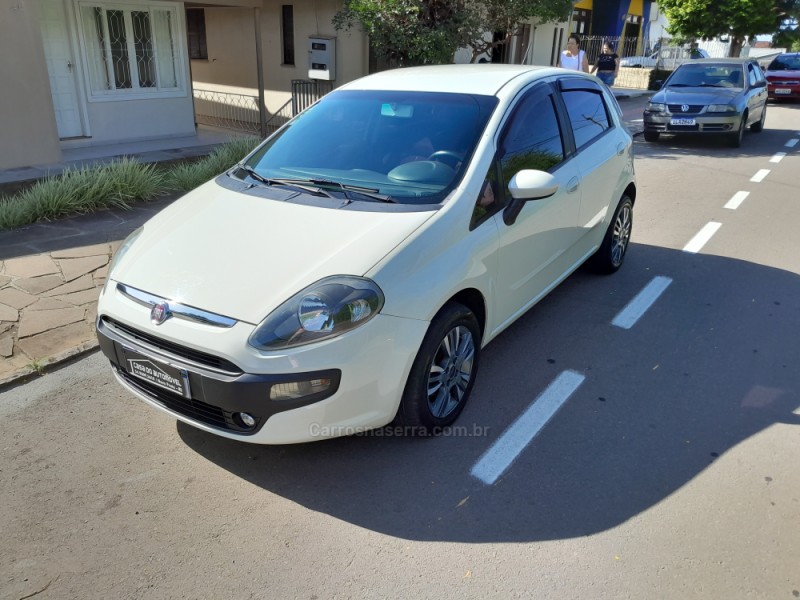 PUNTO 1.4 ATTRACTIVE 8V FLEX 4P MANUAL