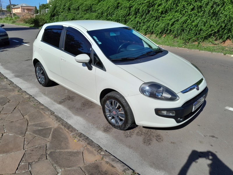 PUNTO 1.4 ATTRACTIVE 8V FLEX 4P MANUAL - 2014 - NOVA PRATA