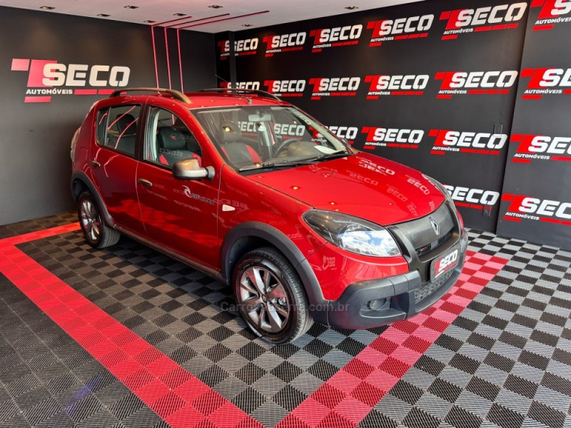 SANDERO 1.6 STEPWAY RIP CURL 8V FLEX 4P MANUAL - 2013 - PASSO FUNDO