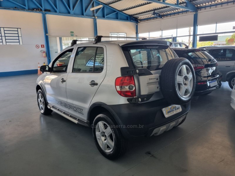 CROSSFOX 1.6 MI FLEX 8V 4P MANUAL - 2006 - VACARIA