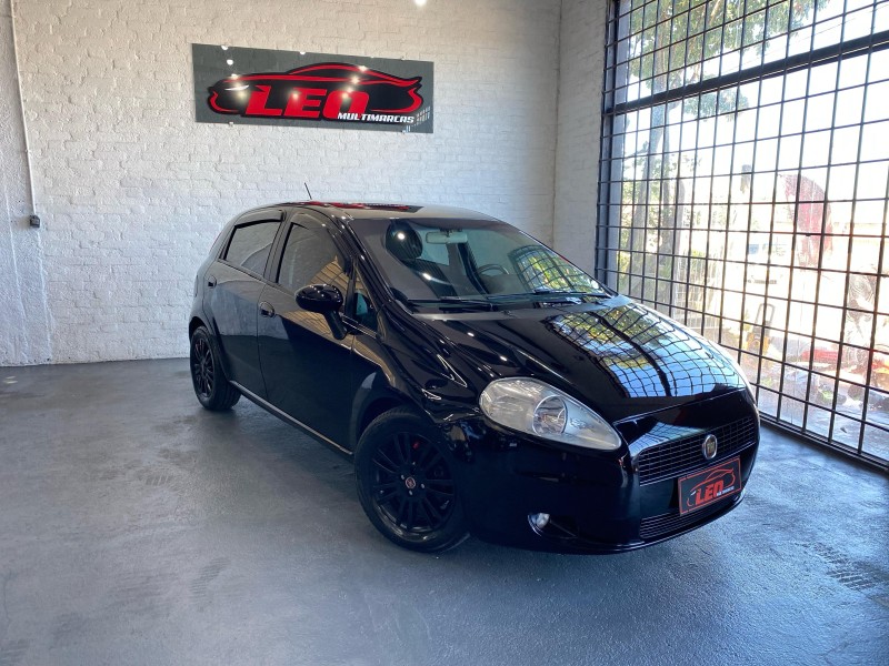 PUNTO 1.4 ATTRACTIVE 8V FLEX 4P MANUAL - 2011 - CAXIAS DO SUL