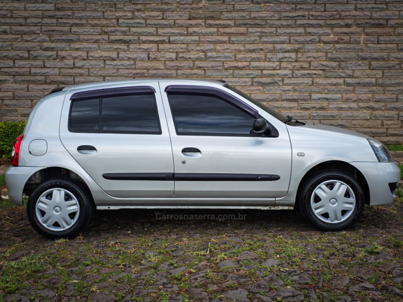 CLIO 1.0 CAMPUS 16V FLEX 4P MANUAL - 2009 - CAMPO BOM