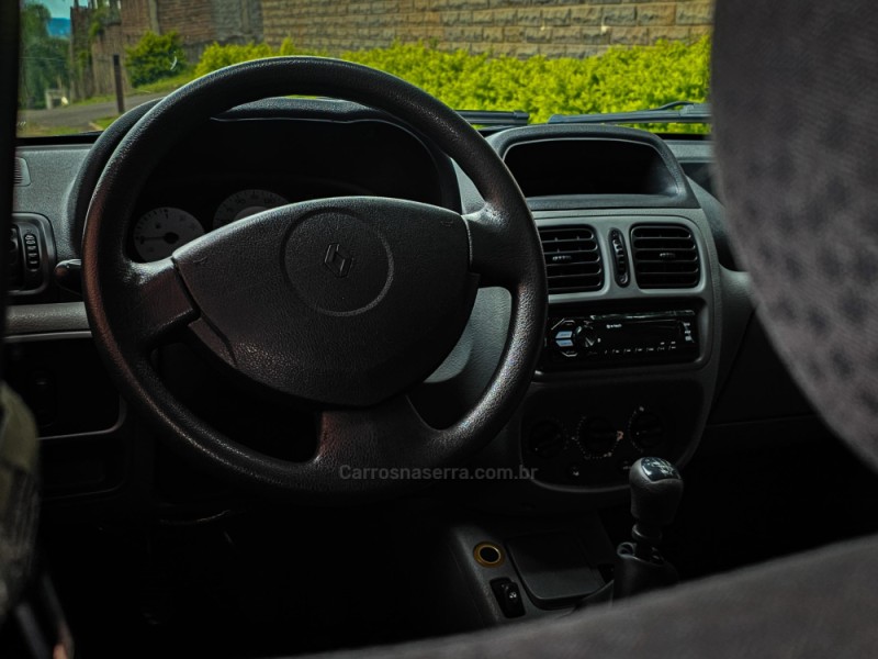 CLIO 1.0 CAMPUS 16V FLEX 4P MANUAL - 2009 - CAMPO BOM