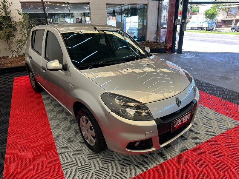 SANDERO 1.0 EXPRESSION 16V FLEX 4P MANUAL - 2014 - CAXIAS DO SUL