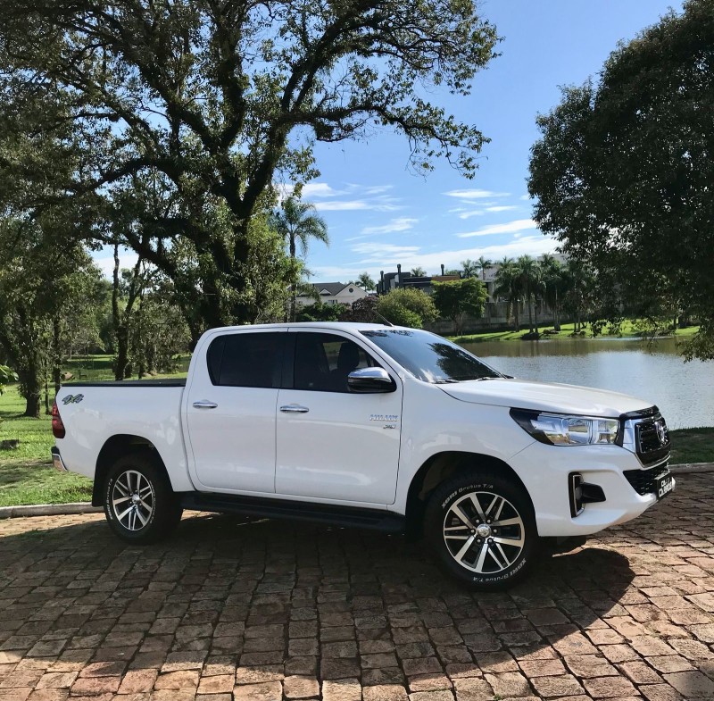 HILUX 2.7 SRV 4X4 CD 16V FLEX 4P AUTOMÁTICO - 2019 - LAJEADO