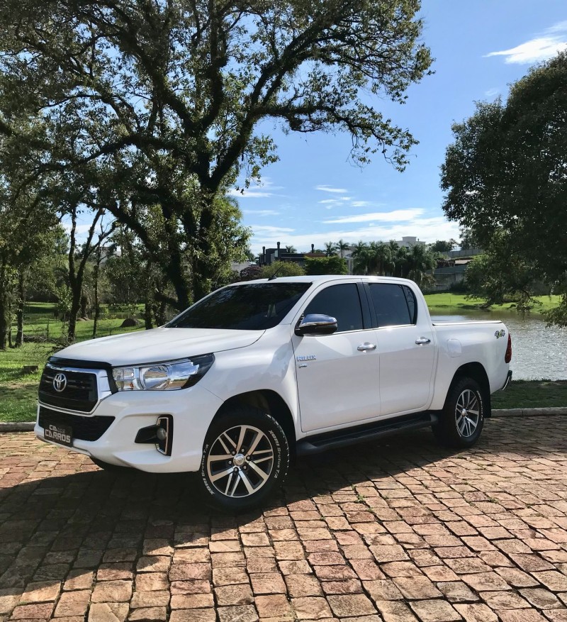 HILUX 2.7 SRV 4X4 CD 16V FLEX 4P AUTOMÁTICO - 2019 - LAJEADO