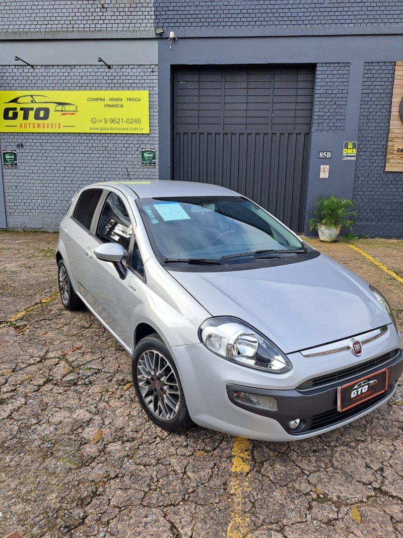 PUNTO 1.6 ESSENCE 16V FLEX 4P AUTOMATIZADO - 2013 - FARROUPILHA