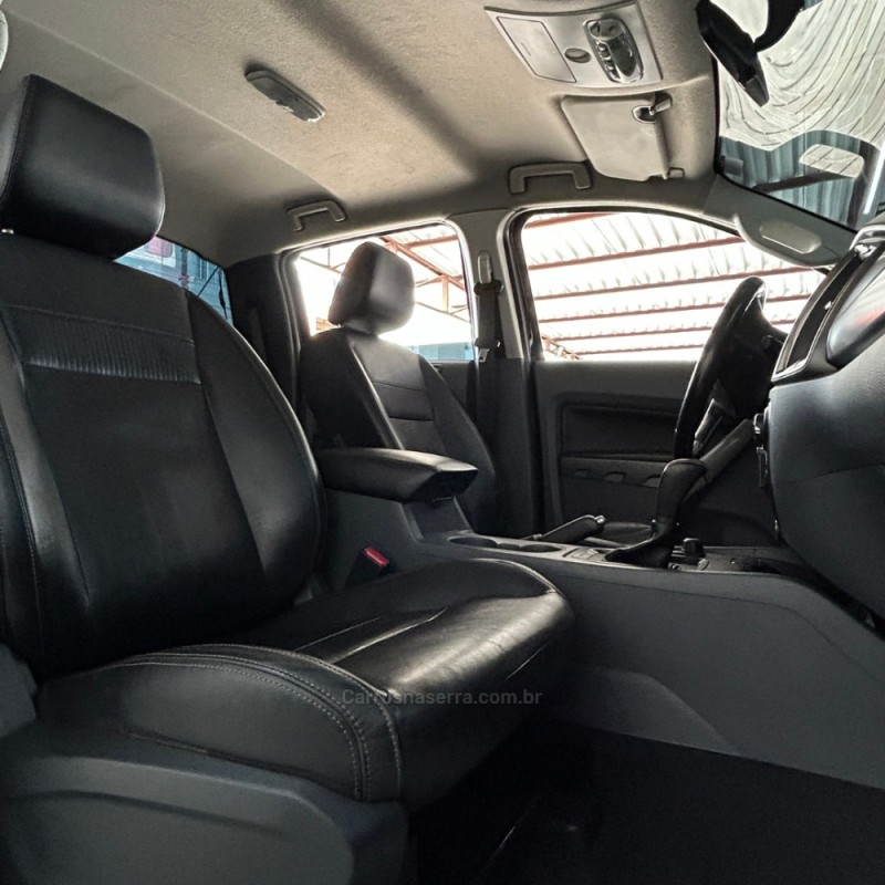 RANGER 3.2 XLT 4X4 CD 20V DIESEL 4P AUTOMÁTICO - 2018 - VACARIA