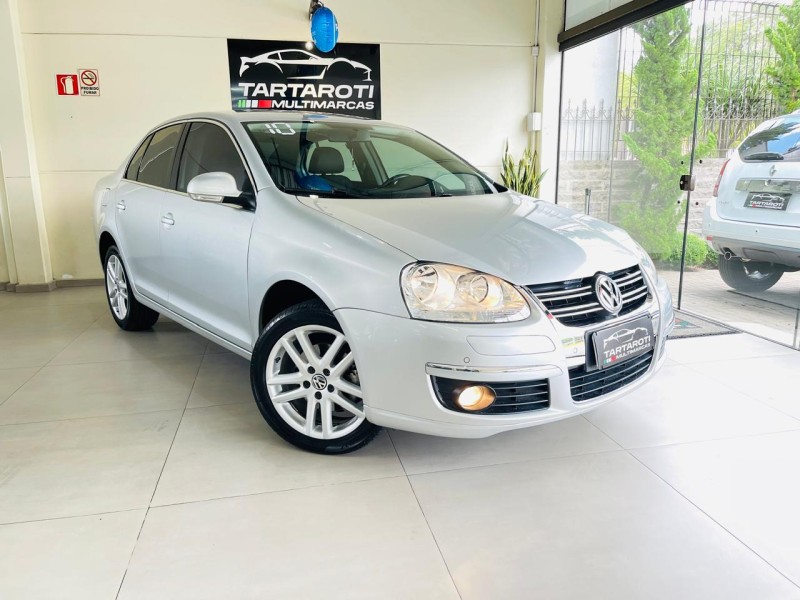 JETTA 2.5 I 20V 170CV GASOLINA 4P TIPTRONIC - 2010 - CAXIAS DO SUL