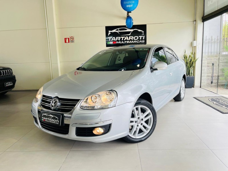 JETTA 2.5 I 20V 170CV GASOLINA 4P TIPTRONIC - 2010 - CAXIAS DO SUL