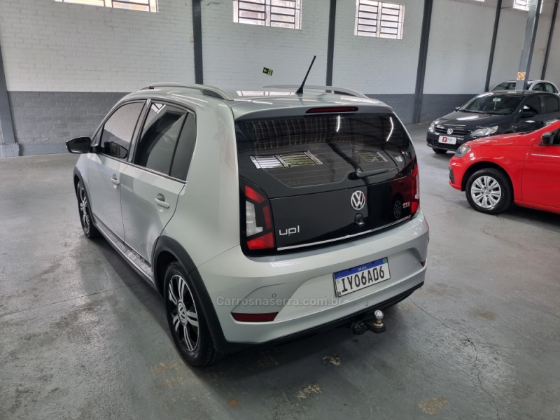 UP 1.0 TSI CROSS 12V FLEX 4P MANUAL - 2018 - GARIBALDI