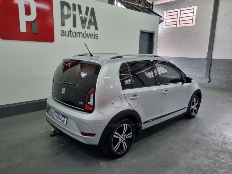 UP 1.0 TSI CROSS 12V FLEX 4P MANUAL - 2018 - GARIBALDI