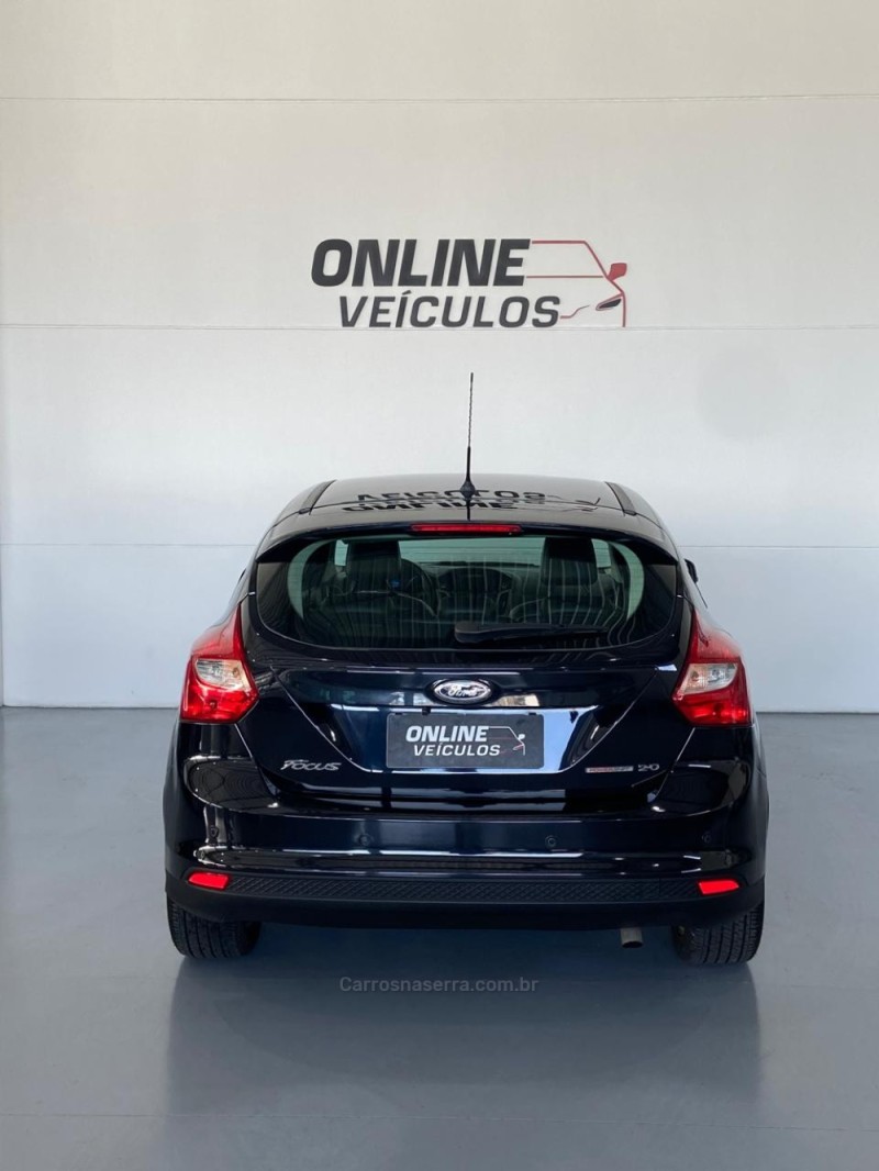 FOCUS 2.0 SE HATCH 16V FLEX 4P AUTO - 2015 - FARROUPILHA