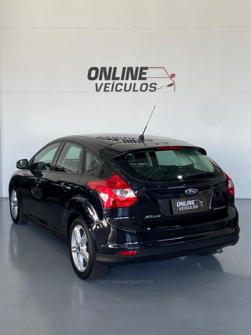 FOCUS 2.0 SE HATCH 16V FLEX 4P AUTO - 2015 - FARROUPILHA