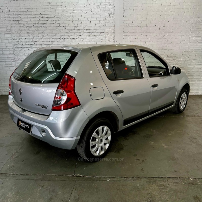 SANDERO 1.0 EXPRESSION 16V FLEX 4P MANUAL - 2011 - CAXIAS DO SUL