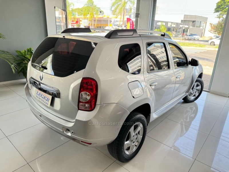 DUSTER 1.6 DYNAMIQUE 4X2 16V FLEX 4P MANUAL - 2013 - SãO LEOPOLDO