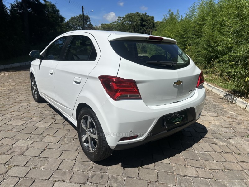 ONIX 1.4 MPFI LTZ 8V FLEX 4P MANUAL - 2019 - NOVA PRATA