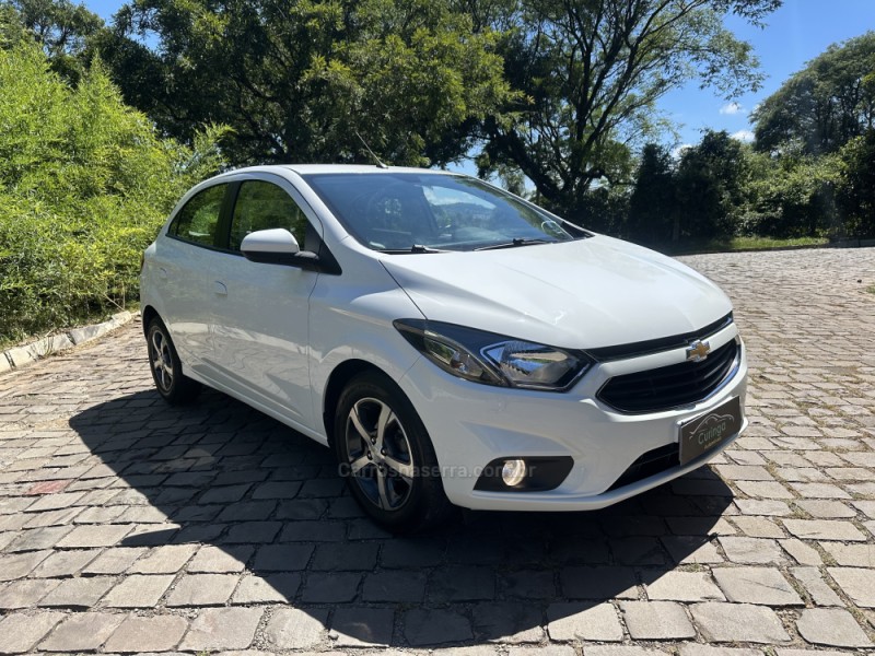 ONIX 1.4 MPFI LTZ 8V FLEX 4P MANUAL - 2019 - NOVA PRATA