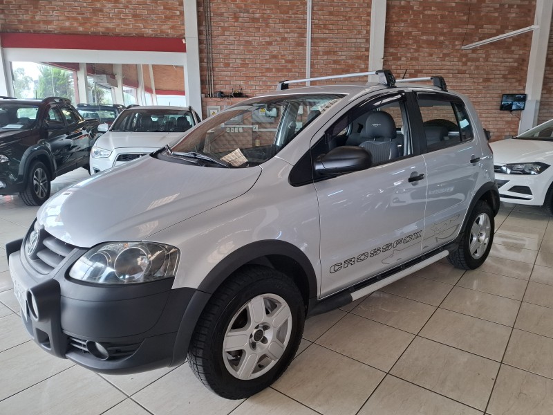 CROSSFOX 1.6 MI FLEX 8V 4P MANUAL - 2010 - FARROUPILHA